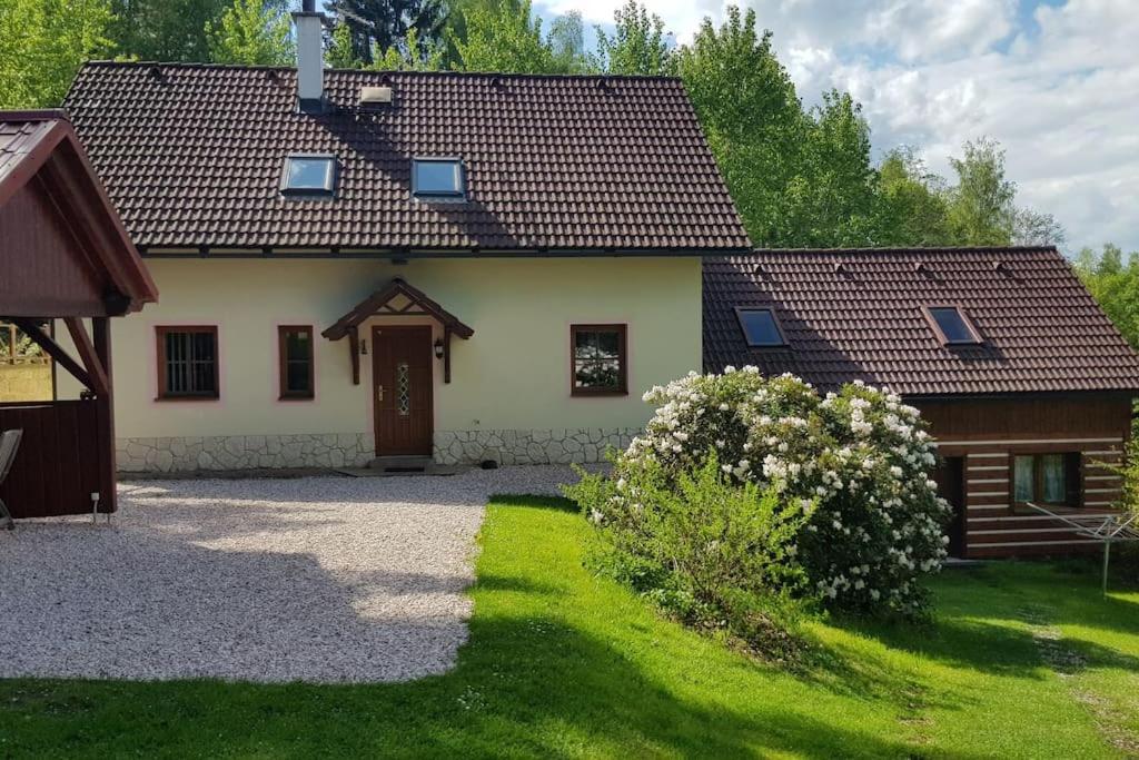 Elitní penzion U Dvou jedlí v srdci Českého ráje Turnov Esterno foto