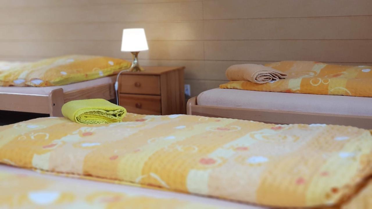 Elitní penzion U Dvou jedlí v srdci Českého ráje Turnov Esterno foto